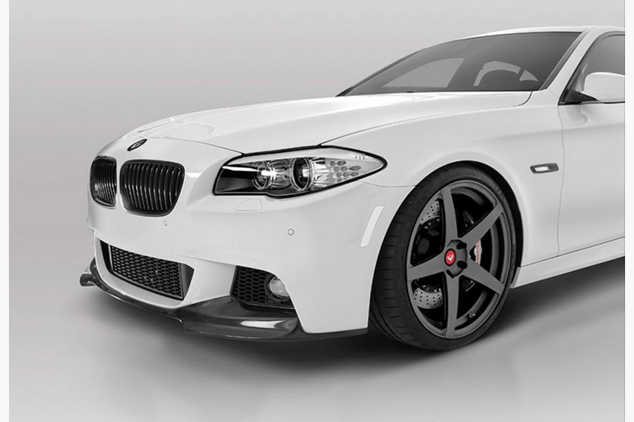 BMW 5 Serie F10/F11 2010–2016 Frontbumper lip spoiler DPT Lip V-3 (voor M-Performance, hoogglans zwart) Image