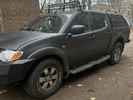 Mitsubishi L200 2015–2024 Dakar V2 side steps met LED (2019+, 2 stuks, metaal) foto 2