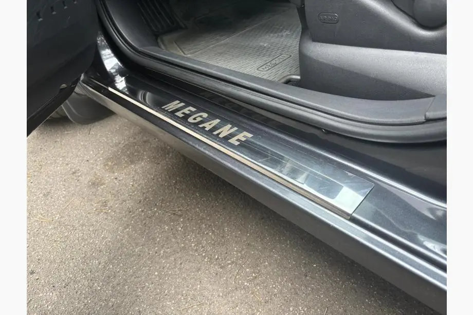 Renault Megane II 2004–2009 Instaplijsten (Carmos, set van 4, staal) Image