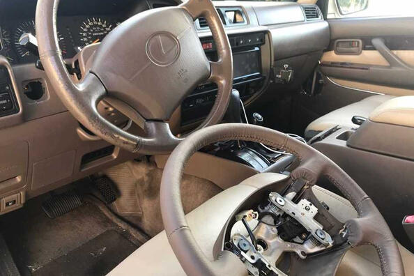 Kun je het stuur in een auto vervangen?