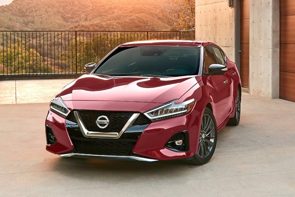 Review van de comfortabele en elegante Nissan Maxima sedan
