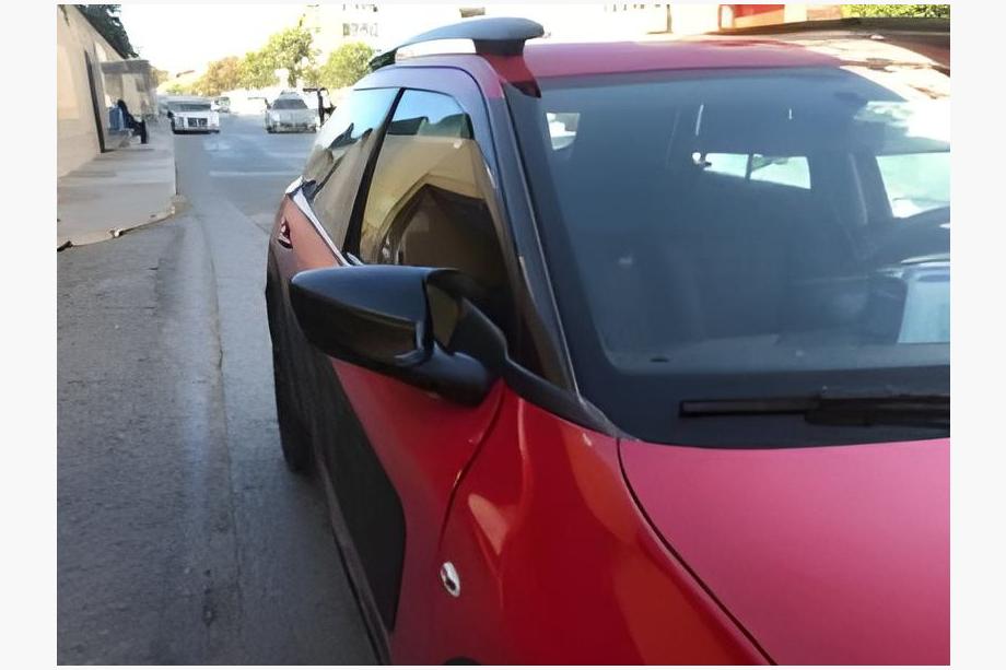 Citroen Cactus 2014–2020 Spiegelkappen BMW-Style (2014-2017, 2 stuks) Image