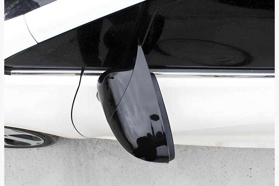 Kia Rio 2012–2017 BMW-Style spiegelkappen (met knipperlicht, 2 stuks) Image