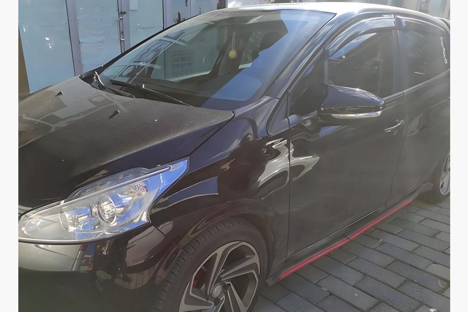 Peugeot 208 2012–2019 Spiegelkappen BMW-Style (2 stuks) Image