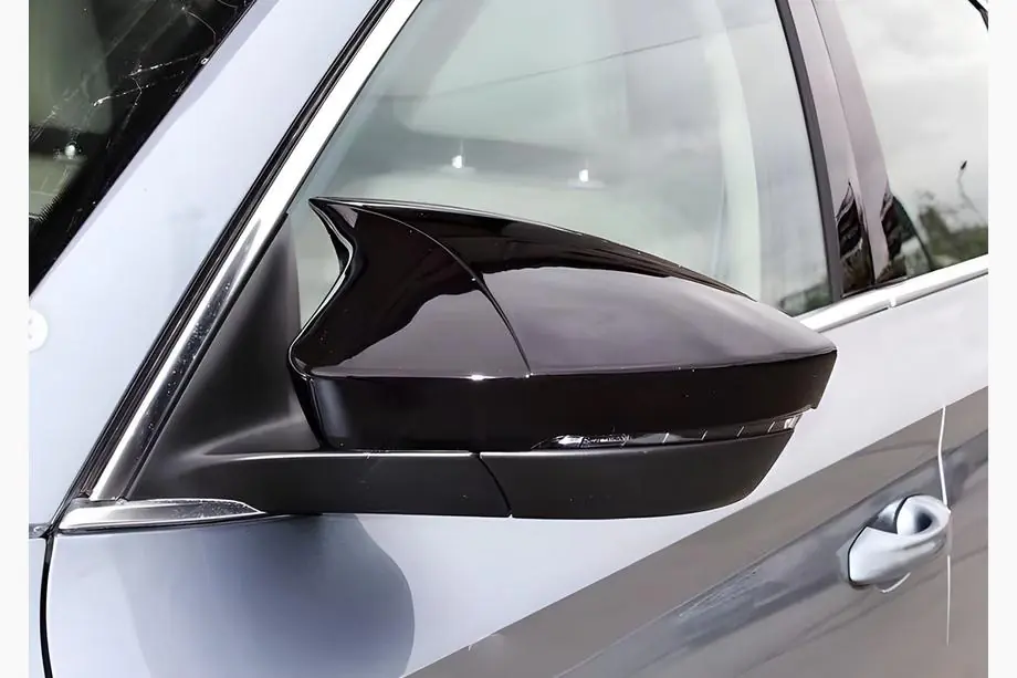 Skoda Superb 2015–2024 Spiegelkappen BMW-Style (2 stuks) Image