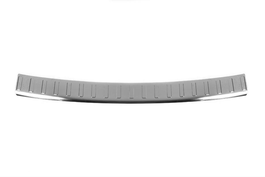 Mercedes C-klasse W205 2014–2021 Achterbumperlijst Carmos (SW, RVS) Image