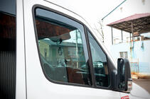 Volkswagen Crafter 2006–2016 Raamdeflectors, inbouw (semi-transparant, 2 st., Cagatay) foto 5