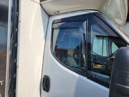 Iveco Daily 2014– Raamdeflectors, inbouw (semi-transparant, 2 st., Cagatay) foto 3