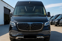 Mercedes Sprinter W907/W910 2018– Voorbumper met grille (Maybach) foto 2