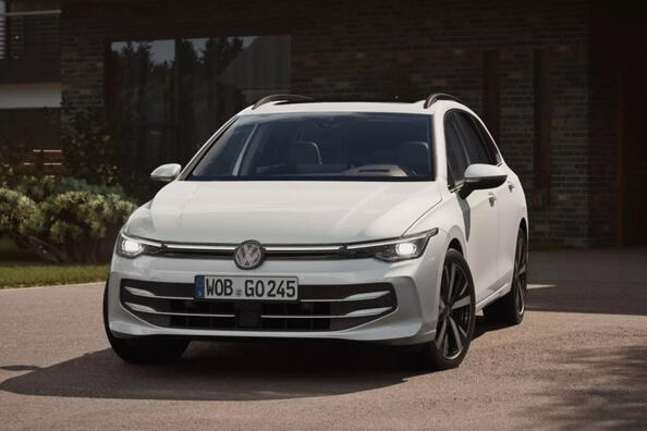 Review: Volkswagen Golf Variant 2024 (8e generatie)