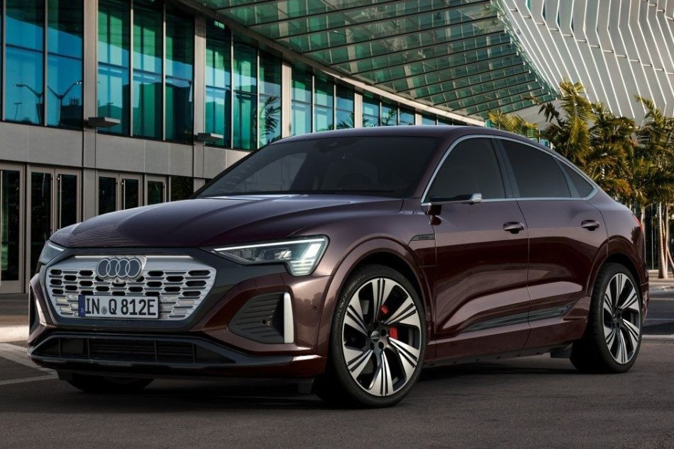 Review van de high-performance elektrische crossover Audi Q8 Sportback e-tron