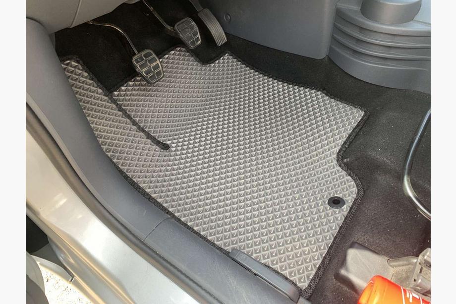 Mitsubishi Colt 2004–2012 EVA automatten (grijs) Image