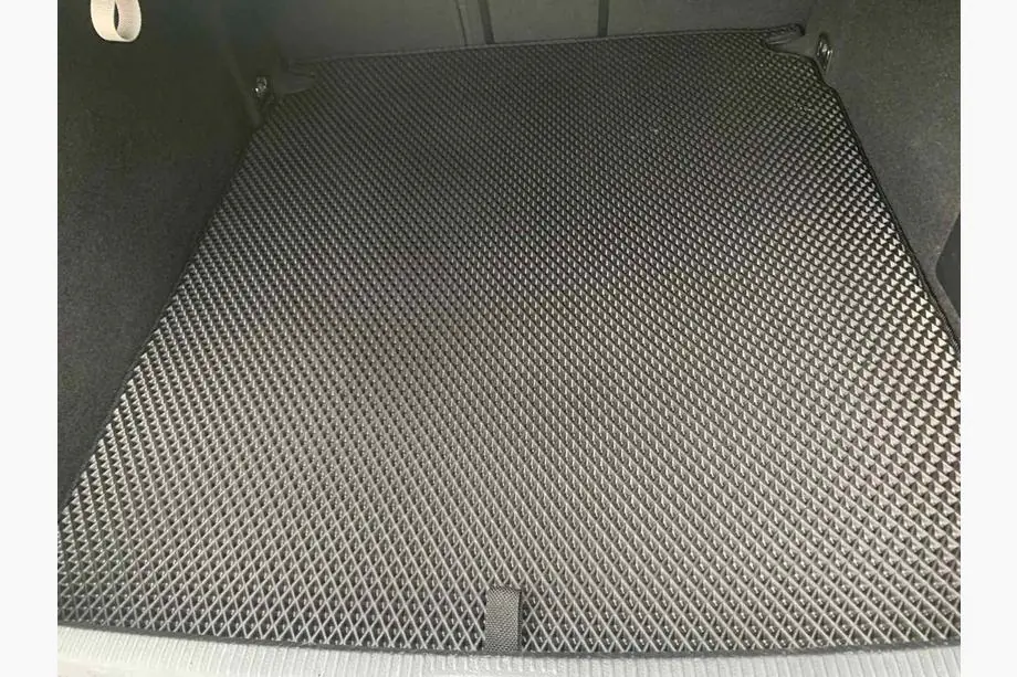 Volkswagen Passat CC 2008–2017 EVA kofferbakmat (SD, Zwart) Image