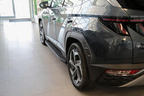 Hyundai Tucson NX4 2021– Sidesteps Shining Black (2 st., aluminium) foto 2