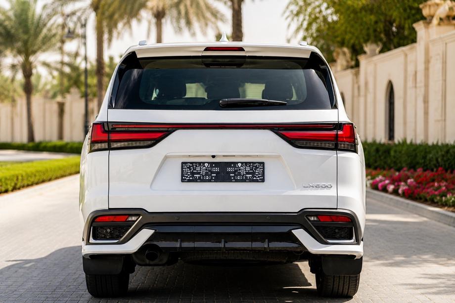 Lexus LX 500d/600 2022– Set opzetstukken voor F-Sport Foto 3