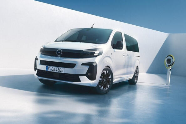 Review van de elektrische minivan Opel Zafira Electric 2024