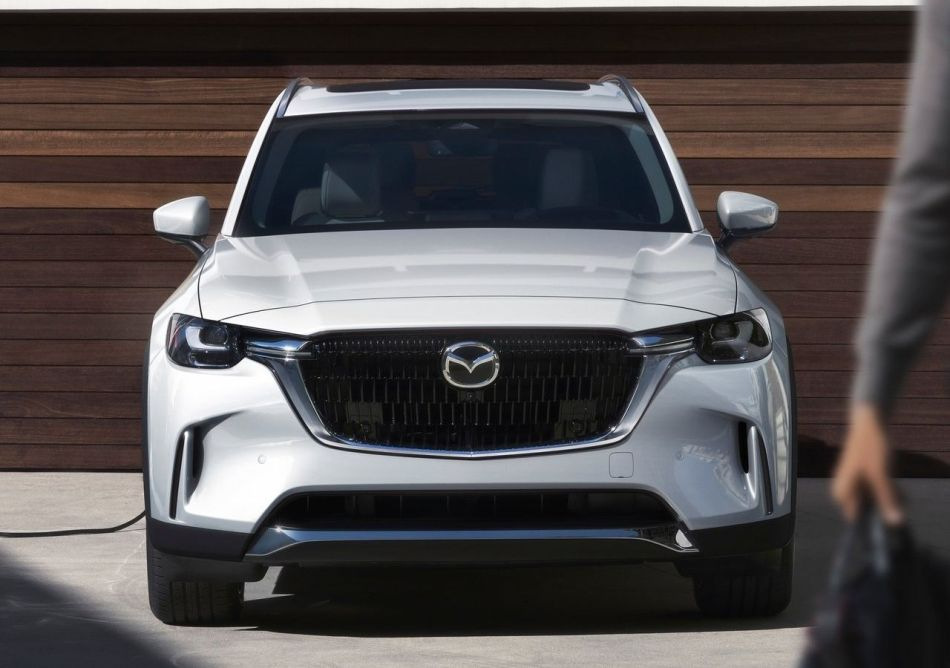 Review van de full-size vlaggenschipcrossover Mazda CX-90