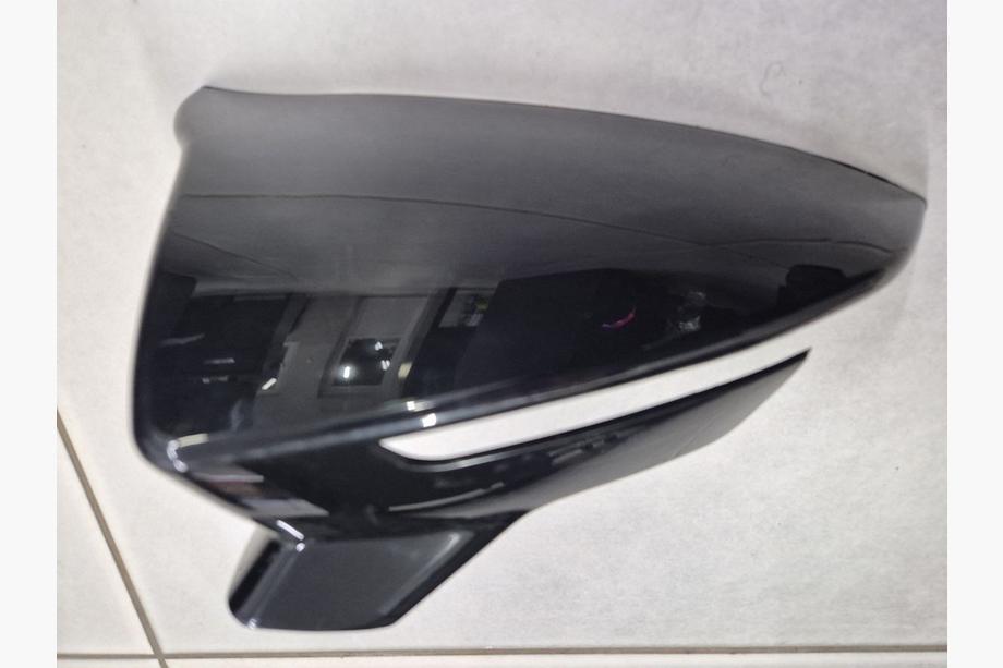 Seat Leon 2013–2020 Outlet Spiegelkappen BMW-Style (2 stuks) Foto 3