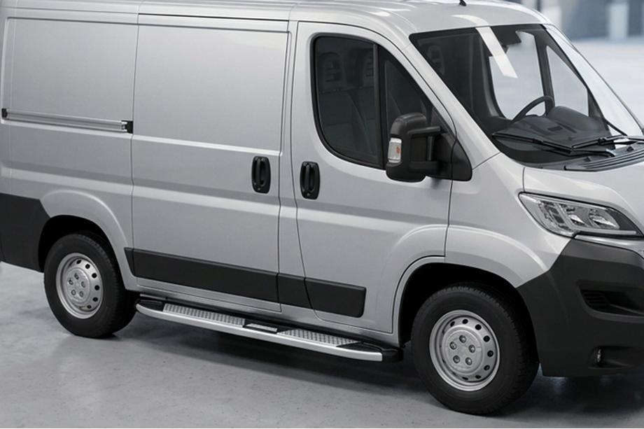 Opel Movano 2021– Mevsim Grey side steps (2 stuks, aluminium) Alleen voor korte wielbasis Image