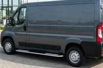 Opel Movano 2021– Tayga V2 side steps (2 stuks, aluminium) foto 1