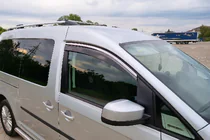 Volkswagen Caddy 2015–2020 Raamwindschermen met chromen sierlijst Niken Luxury (2 stuks) foto 3