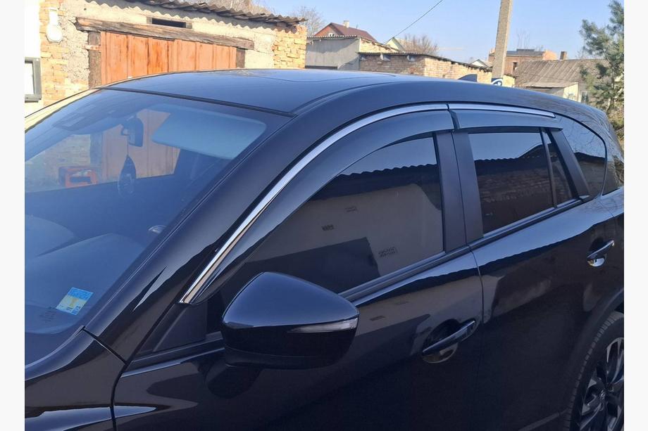 Mazda CX-5 2012–2017 Windschermen met chromen sierlijst Niken Luxury (4 stuks) Image