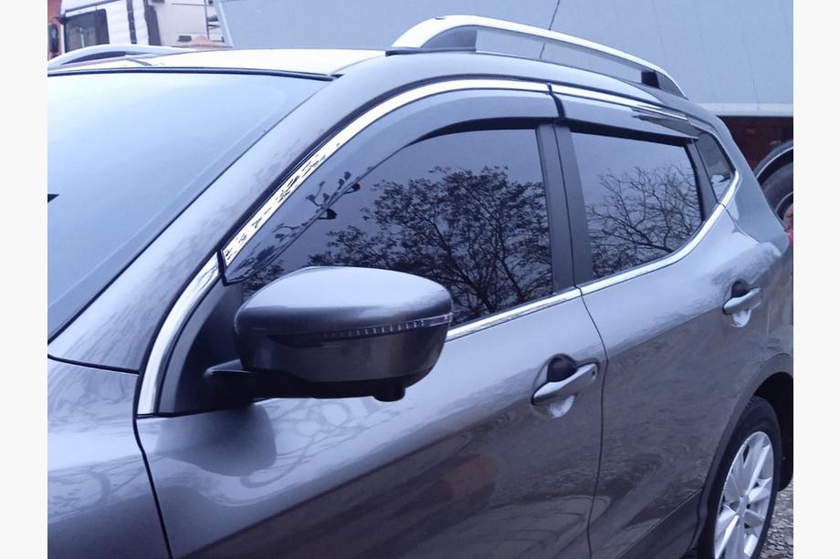 Nissan Qashqai 2014–2021 Windschermen met chromen sierlijst Niken Luxury (4 stuks) Image
