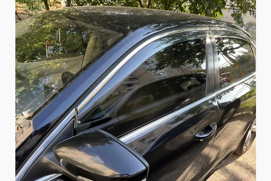 Volkswagen Passat B7 2012–2015 Raamwindschermen met chromen sierlijst Niken Luxury (USA, 4 stuks) Image
