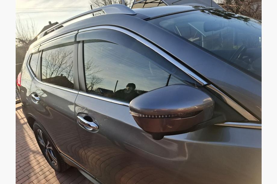 Nissan X-trail T32/Rogue 2014–2021 Raamwindschermen met chromen sierlijst Niken Luxury (6 stuks) Foto 1