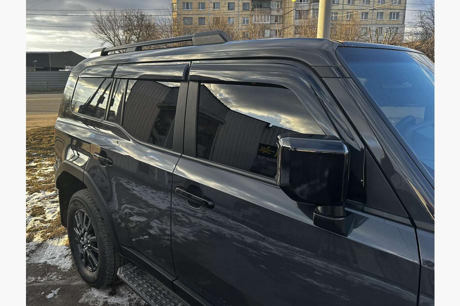 Toyota Land Cruiser Prado 250 2023– Raamwindschermen Niken Luxury (6 stuks) Image