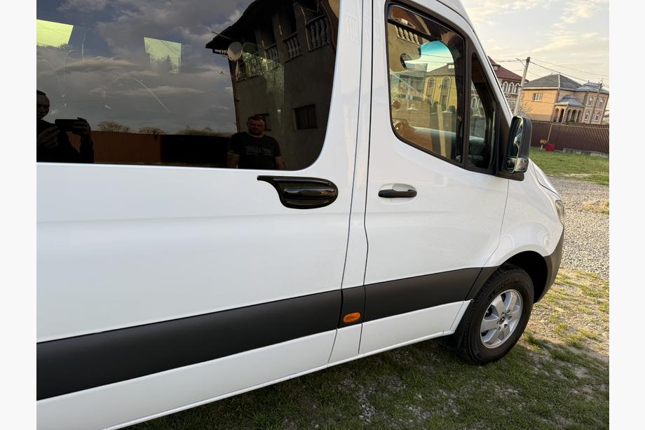 Mercedes Sprinter W907/W910 2018– Afdekking voor zijdeurhendel EuroCap (ABS) Foto 2