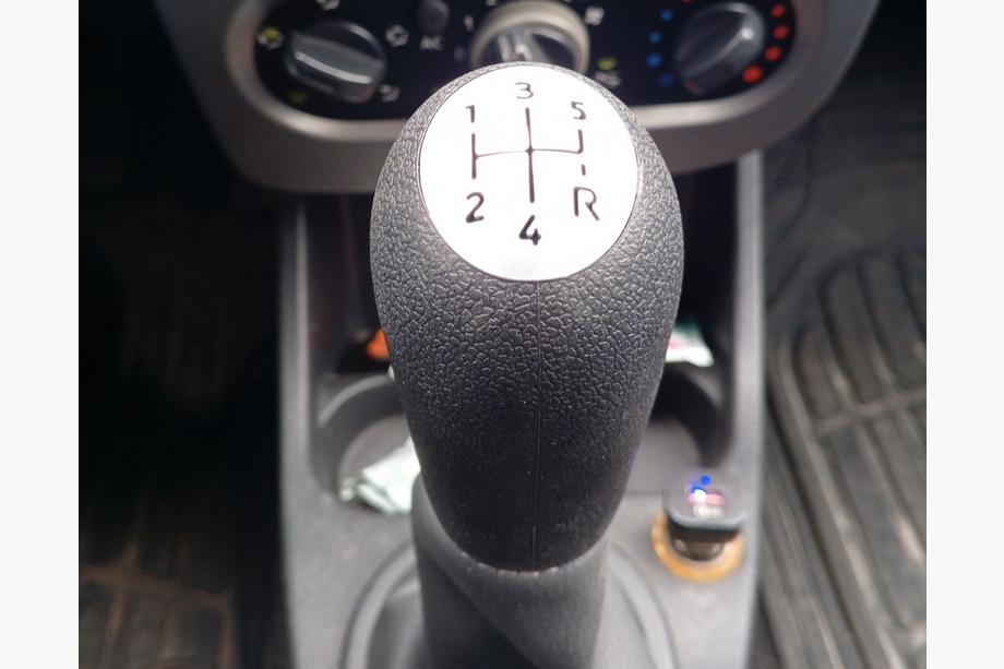 Renault Sandero 2007–2013 Pookknop 8200079112 (zwart met grijs) Foto 1