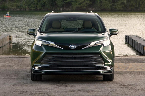 Review van de vierde generatie Toyota Sienna
