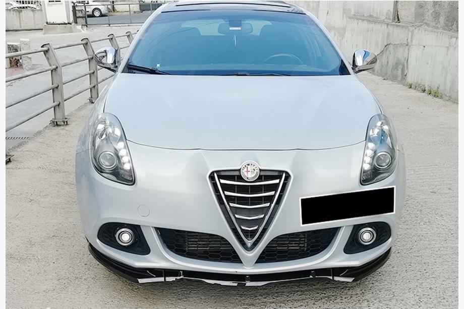 Alfa Romeo Giulietta 2010–2020 DPT frontlip (ABS, hoogglans zwart, 3 stuks) Image