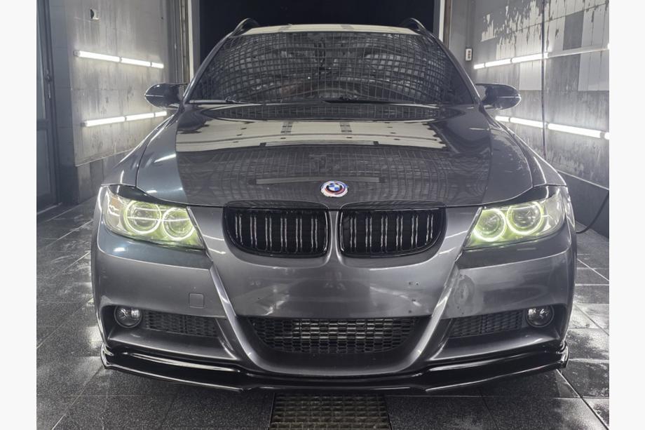 BMW 3-serie E90/E91 2005–2011 Voorbumper lip DPT (voor E90 M-Sport 2005-2008, glanzend zwart) Foto 1