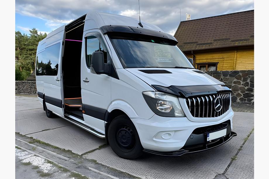 Mercedes Sprinter W906 2006–2018 DPT front bumper lip (hoogglans zwart) Foto 4