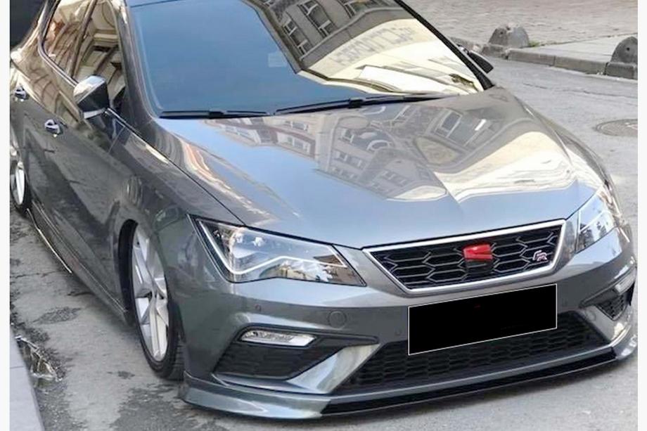 Seat Leon 2013–2020 DPT V-2 front lip spoiler (2017-2020, hoogglans zwart) Image