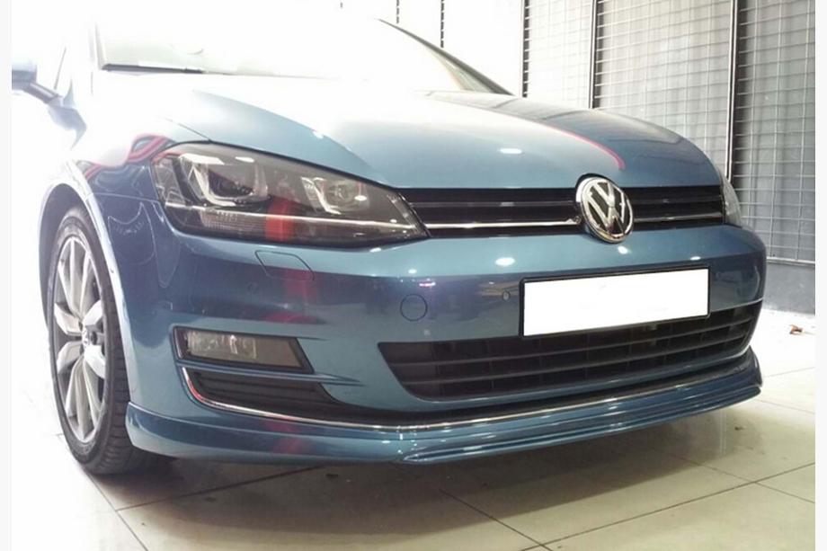 Volkswagen Golf 7/E-Golf 2012–2020 Voorbumperlip DPT V-2 (voor OEM bumper, 2012-2017, glanzend zwart) Image