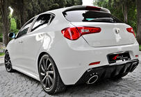 Alfa Romeo Giulietta 2010–2020 Achterdiffuser DPT V-1 (glanzend zwart) foto 1