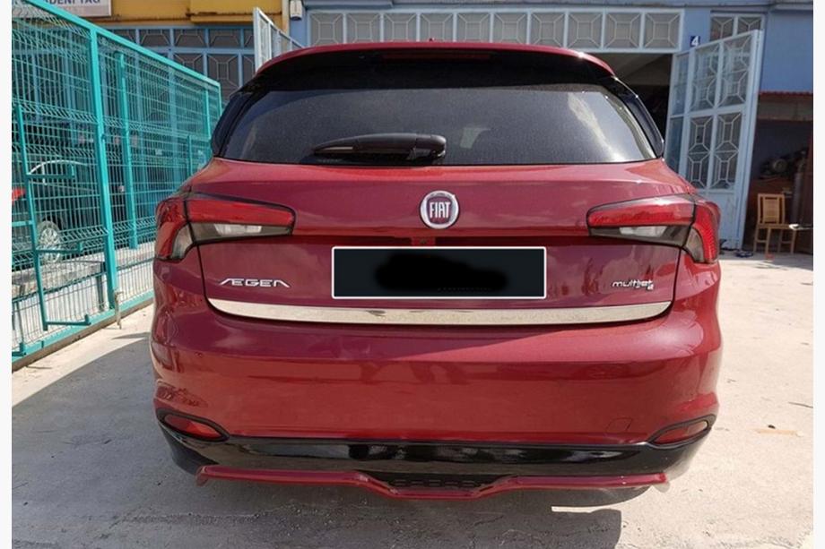 Fiat Tipo 2016– Achterdiffuser DPT (HB, glanzend zwart) Image