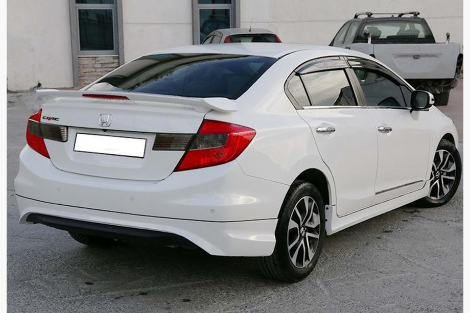Honda Civic Sedan IX 2011–2016 Achterdiffuser DPT (spuitklaar) Foto 2
