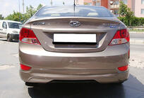 Hyundai Accent 2011–2017 Achterdiffuser DPT (hoogglans zwart) foto 1