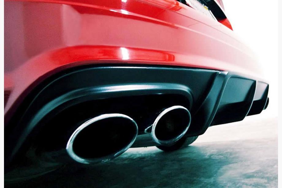 Mercedes C-klasse W204 2007–2015 Achterdiffuser DPT (2007-2011, voor AMG SD, hoogglans zwart) Image