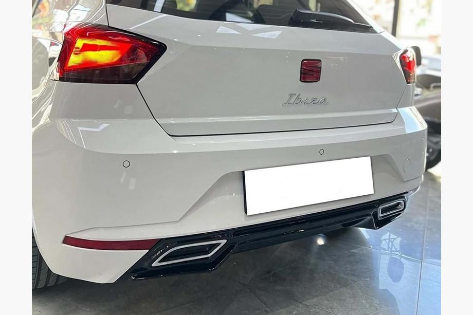 Seat Ibiza 2017– Achterdiffuser DPT V-3 (hoogglans zwart) Image