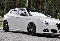 Alfa Romeo Giulietta 2010–2020 DPT sideskirts (hoogglans zwart) foto 1