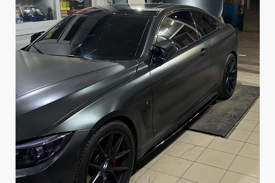 BMW 4 Serie F32/F33/F36 2012–2020 DPT sideskirts (hoogglans zwart) Foto 4