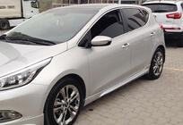 Kia Ceed 2012–2018 Sideskirts DPT (2012-2015, zwart hoogglans) foto 1