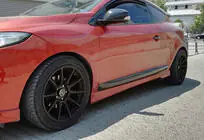 Renault Megane III 2009–2016 DPT side skirts (spuitklaar) foto 1