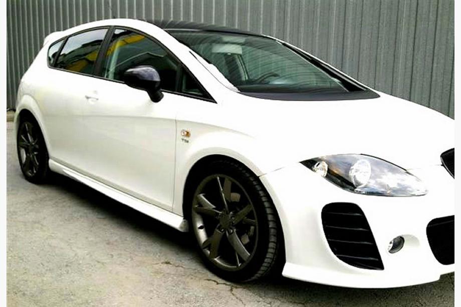 Seat Leon 2005–2012 DPT sideskirts (voor lakken) Foto 1