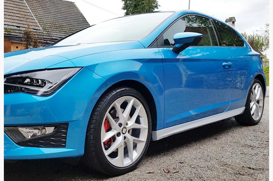 Seat Leon 2013–2020 DPT V-1 side skirts (spuitklaar) Image